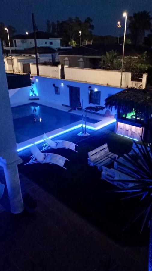 Gatu Premium Villa Lurberri Piscina Privada, 4 Dormitorios, 2 Banos, Parking , Jardines, " Preferente Mayores De 25 Anos Y Familias " In Y Barbacoa Chiclana de la Frontera Exterior photo