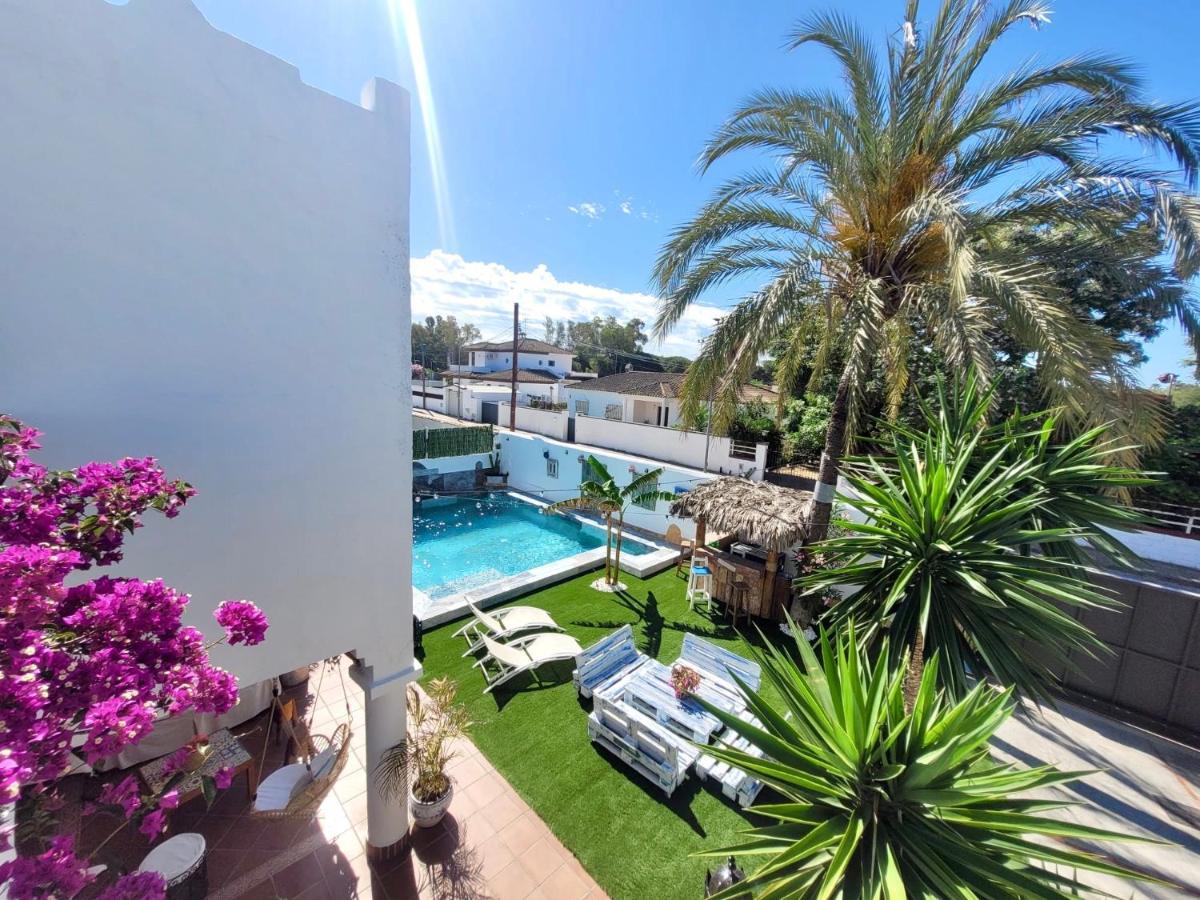 Gatu Premium Villa Lurberri Piscina Privada, 4 Dormitorios, 2 Banos, Parking , Jardines, " Preferente Mayores De 25 Anos Y Familias " In Y Barbacoa Chiclana de la Frontera Exterior photo